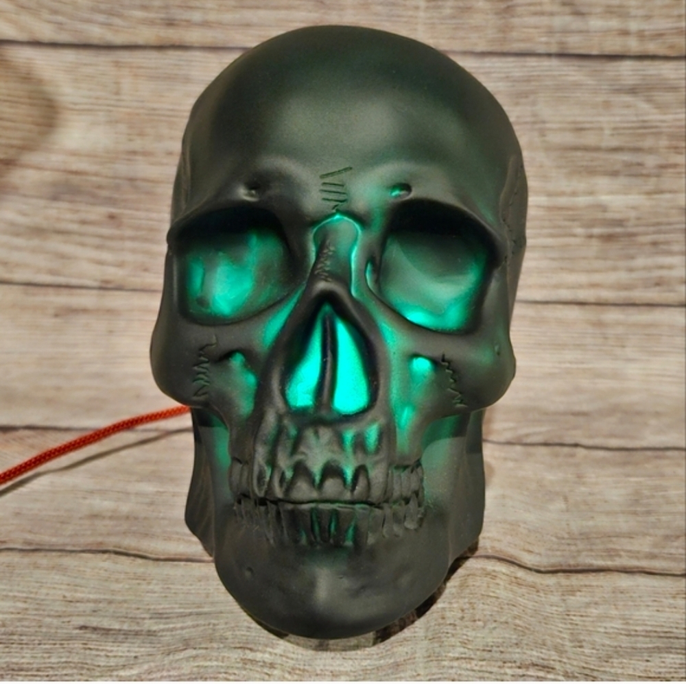 Gothic Halloween spooky color changing black skeleton skull oil diffuser